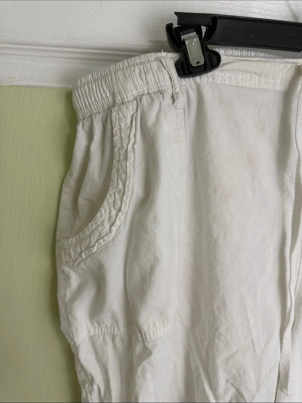Men's White Elastic-Waist Drawstring Jogger Pants